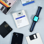 Retro Floppy Disk Power Bank - 10000mAh with Magnetic Attachment & 64Go Storage