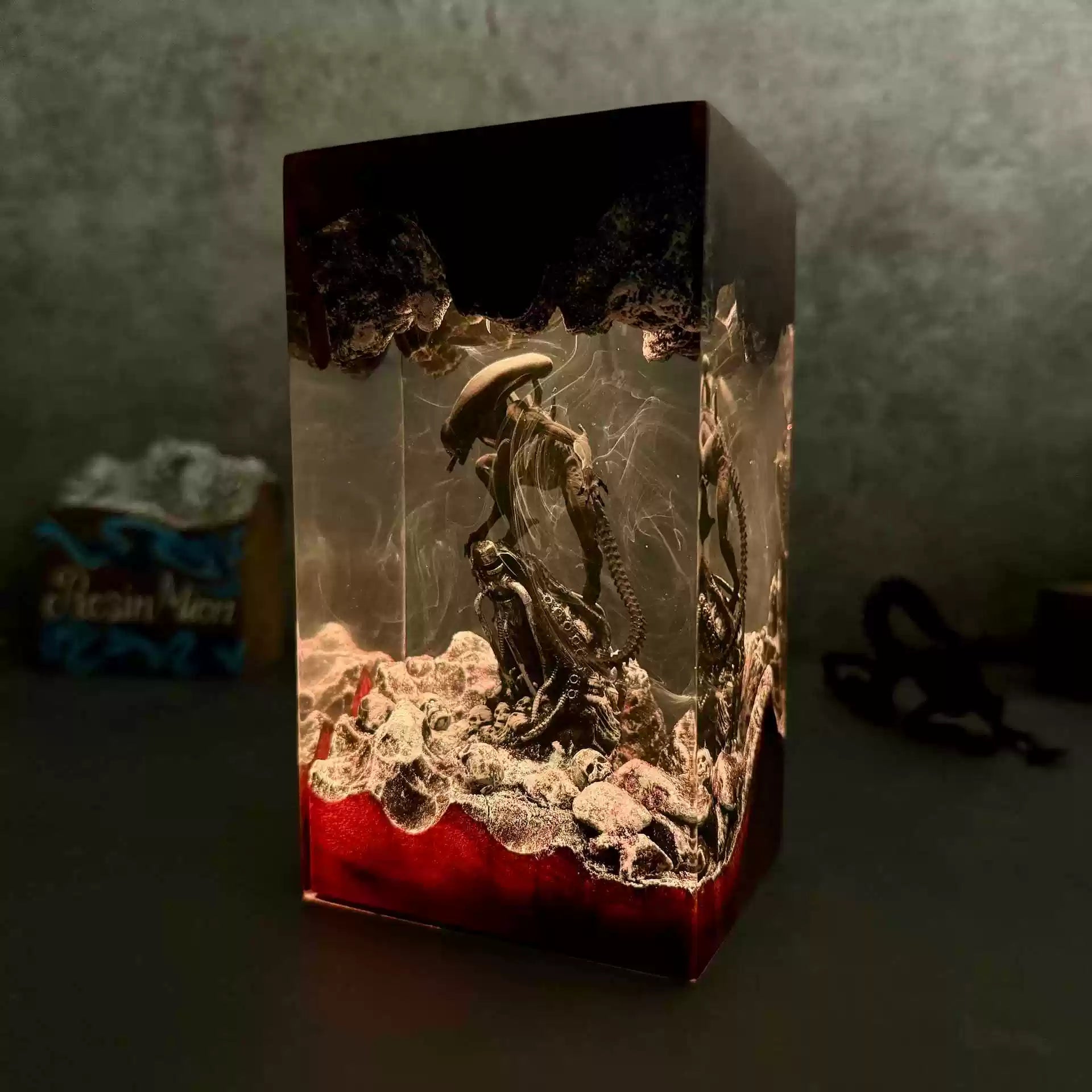 Alien Space Monster Night Light - Handmade Resin Lamp